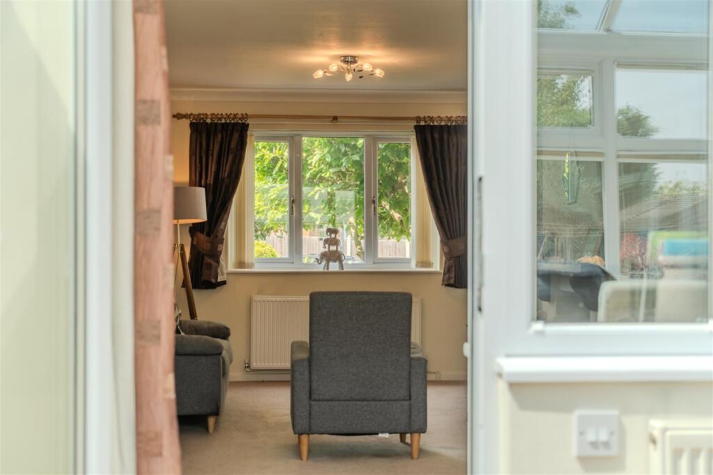 36 Errington Road-176.jpg