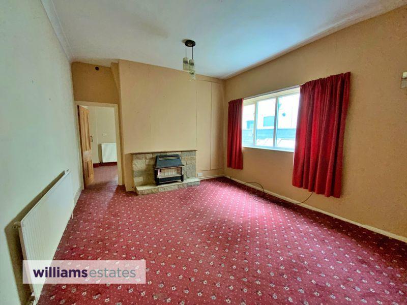 Rear G.F accommodation lounge