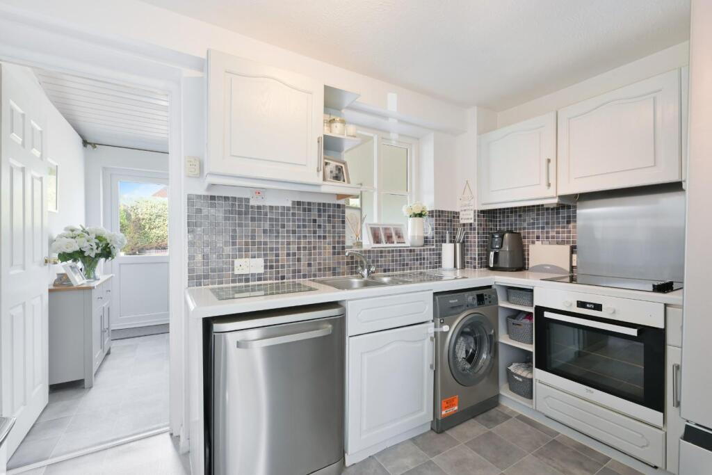 PARTHIA CLOSE,  (4).jpg