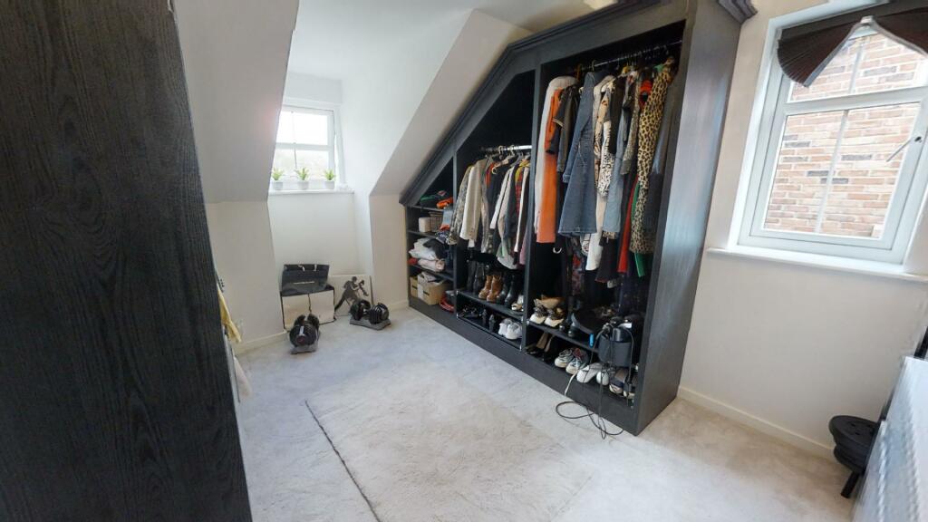 HomeDaze-Presents-Singleton-Drive-M25-5-BED-MODERN