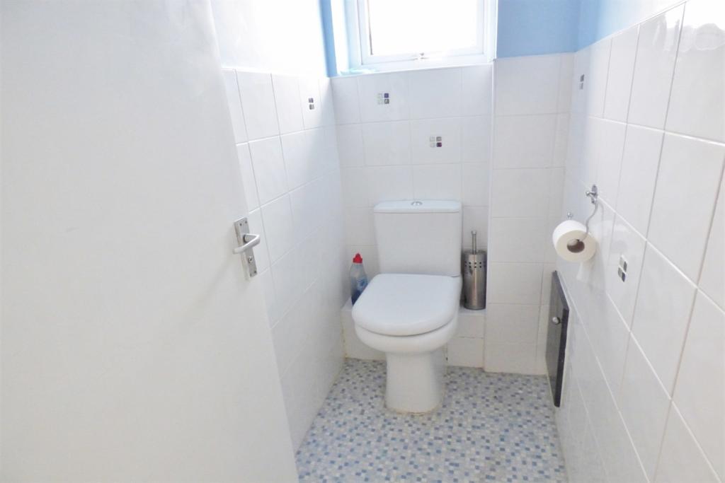 Separate WC