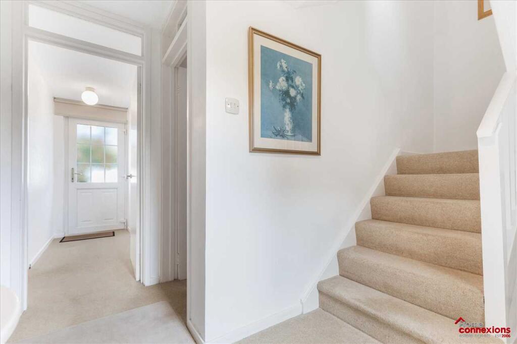 Entrance Hallway (1)
