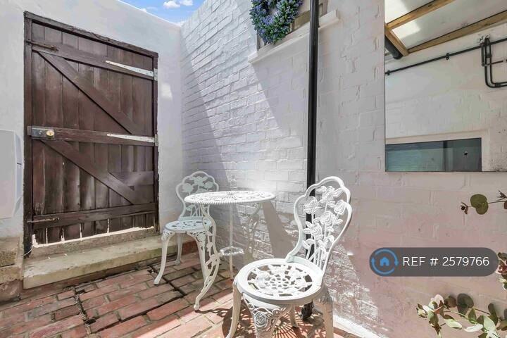 Courtyard Area Included With Bedroom 1