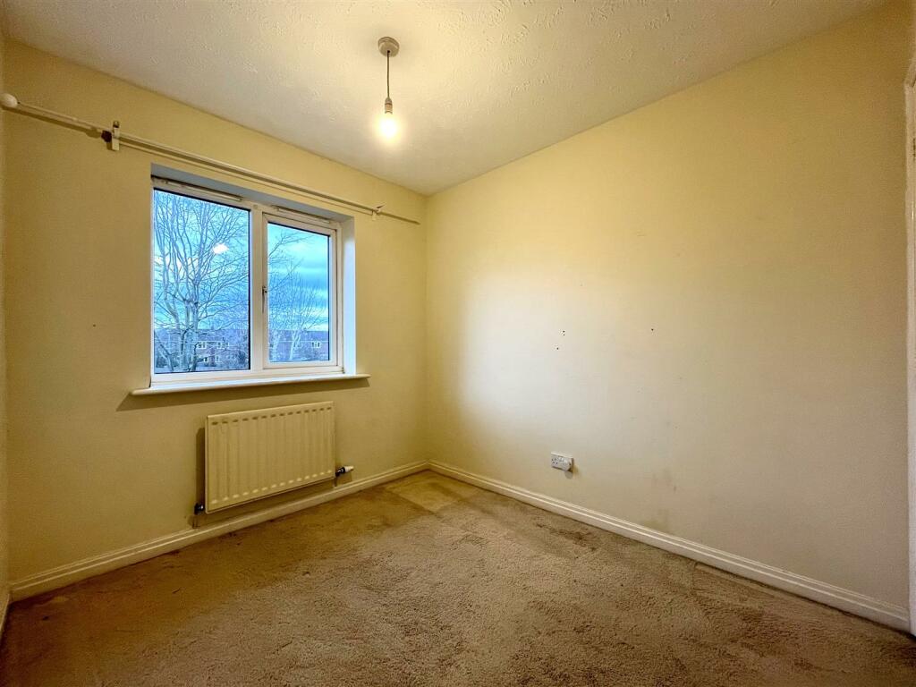 Bedroom 2 Aspect 2
