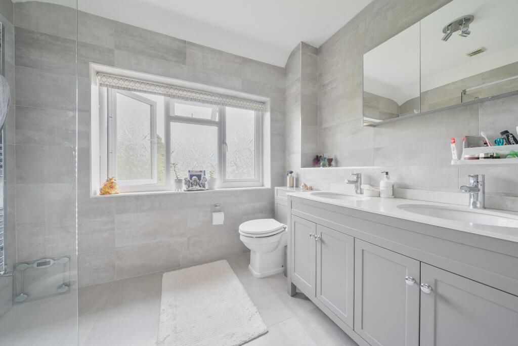 1315048-3-685d85b...