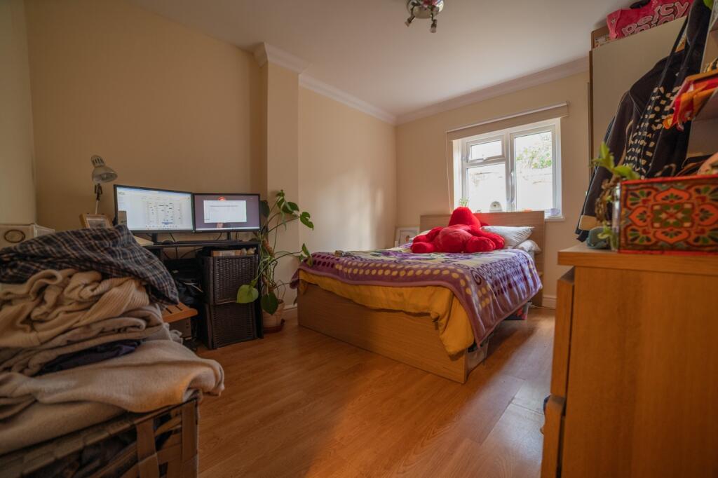 Call 02920 454555 to secure your viewing_10