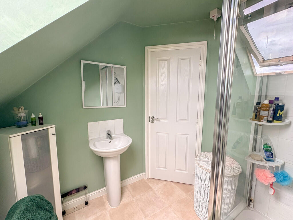 master en-suite 2
