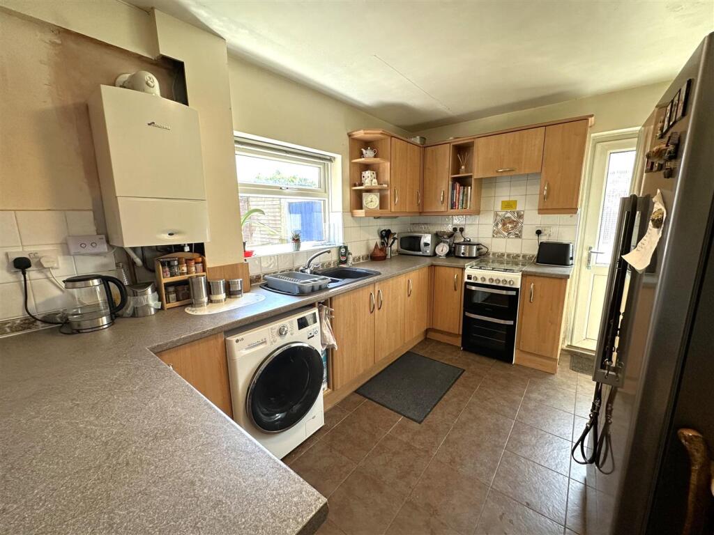 Well-Appointed Kitchen 337