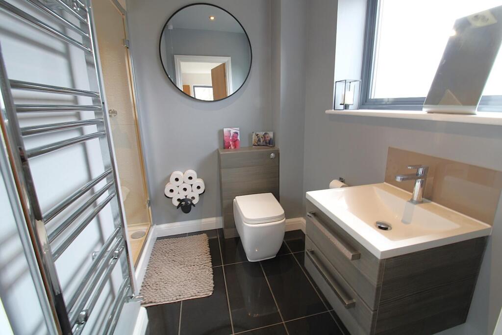 En Suite Shower Room