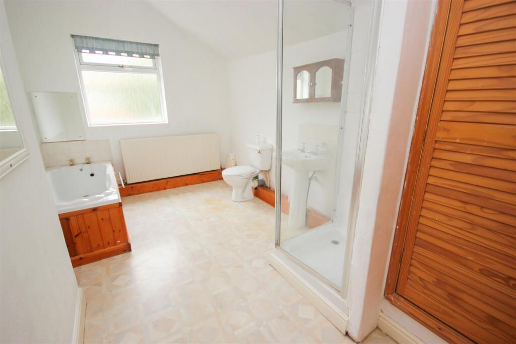 bathroom.JPG