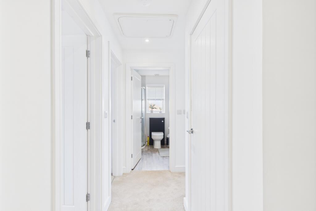 EweMove Spalding - Jubilee Way - Landing