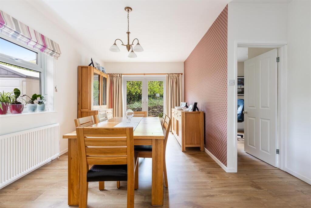 A22 - Greys Ashprington - 240405.jpg