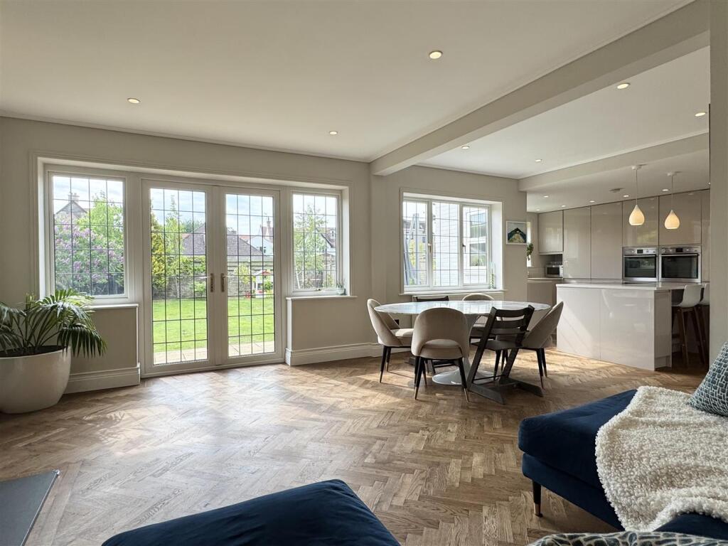 Open plan Kitchen/ Dining/ Family room