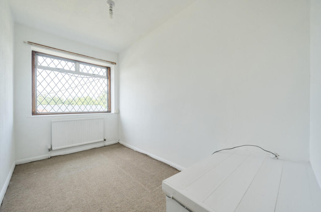 1306411-7-684302a...