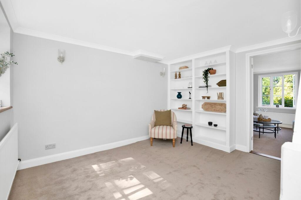 Snug