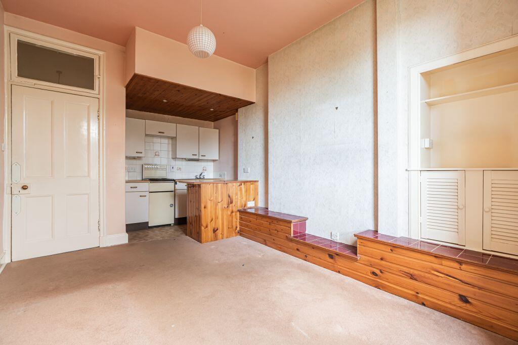 2/3 St Clair Place, Leith, Edinburgh EH6 8JZ