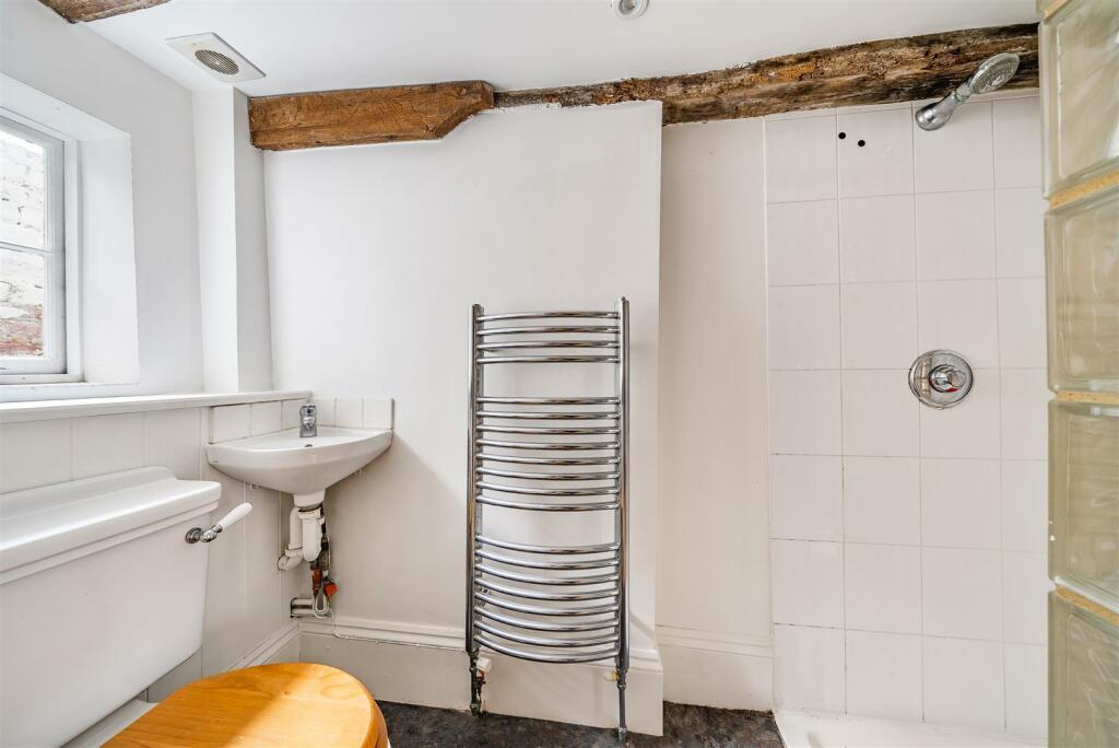 En-Suite (1).jpg