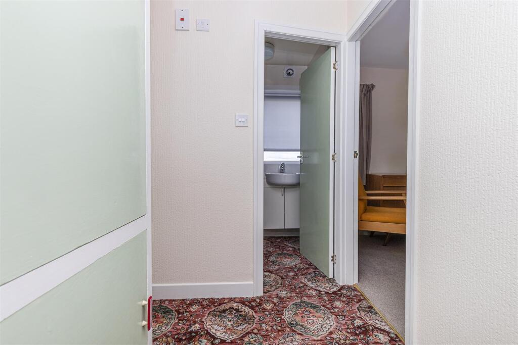 Bramleys Estate Agents - Flush House Lane - Holmfi