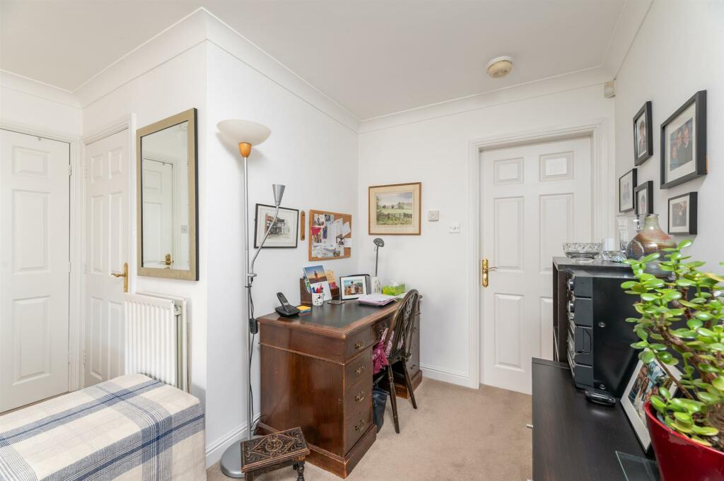 Entrance with Desk Area