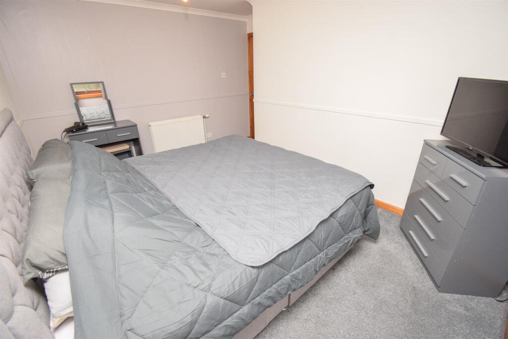 BEDROOM ONE (2)-2.jpg