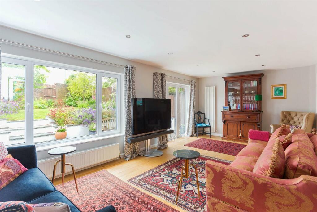 73576_12-Merestones-Close  (7)_low.jpg
