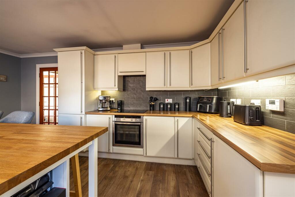 7 Montgomerie Terrace Gattonside 20.JPG