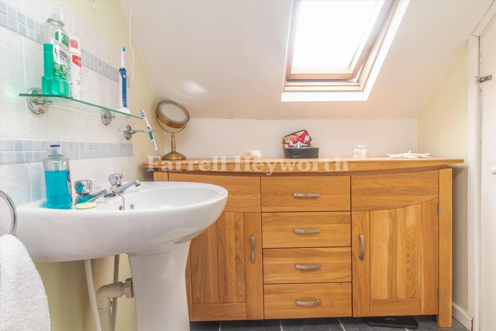 Master en suite imag