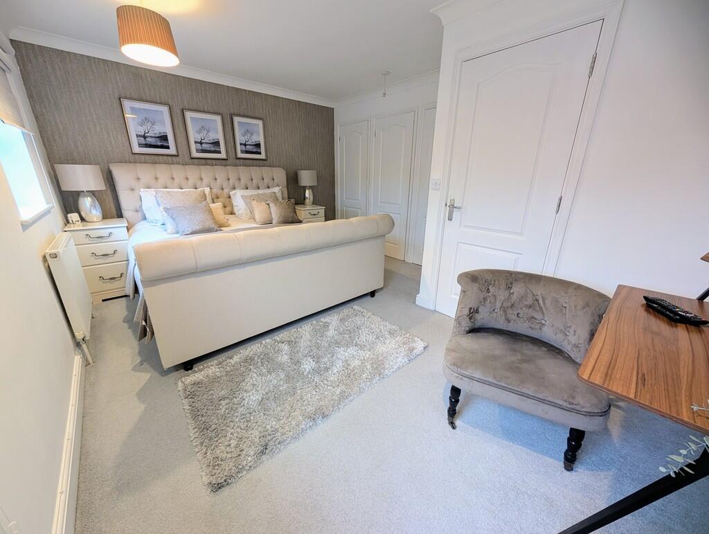 PXL_20251212_1400...