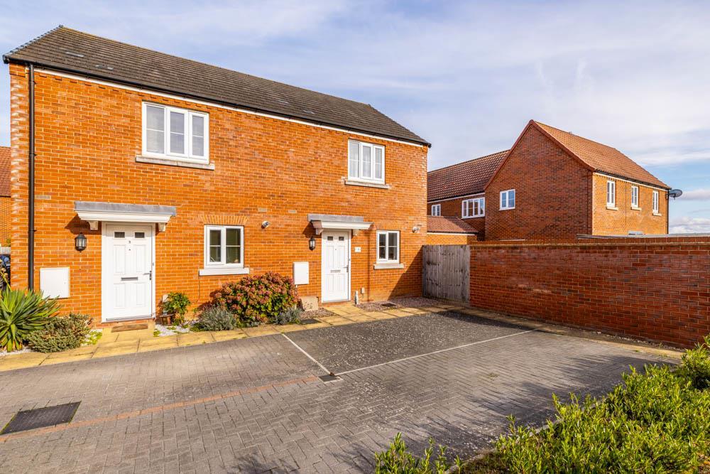 6 Tiber Court (Spalding)-1.jpg