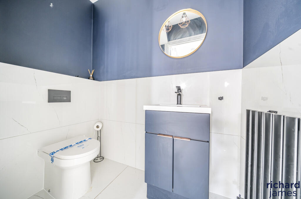 295bc43705f249359b861677206f37f0