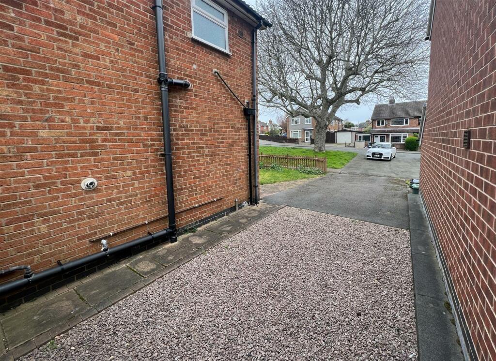 Driveway.JPG