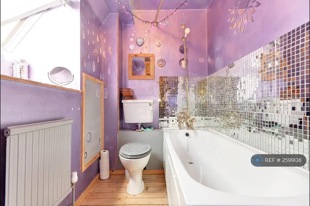 Bathroom (Toilet &amp; Bath)