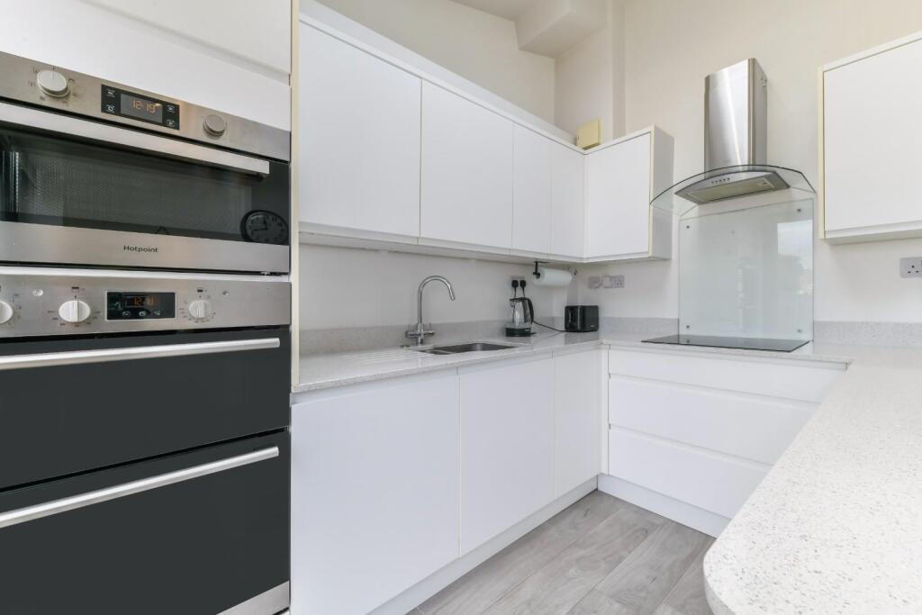 BOSCOMBE ROAD (13).jpg