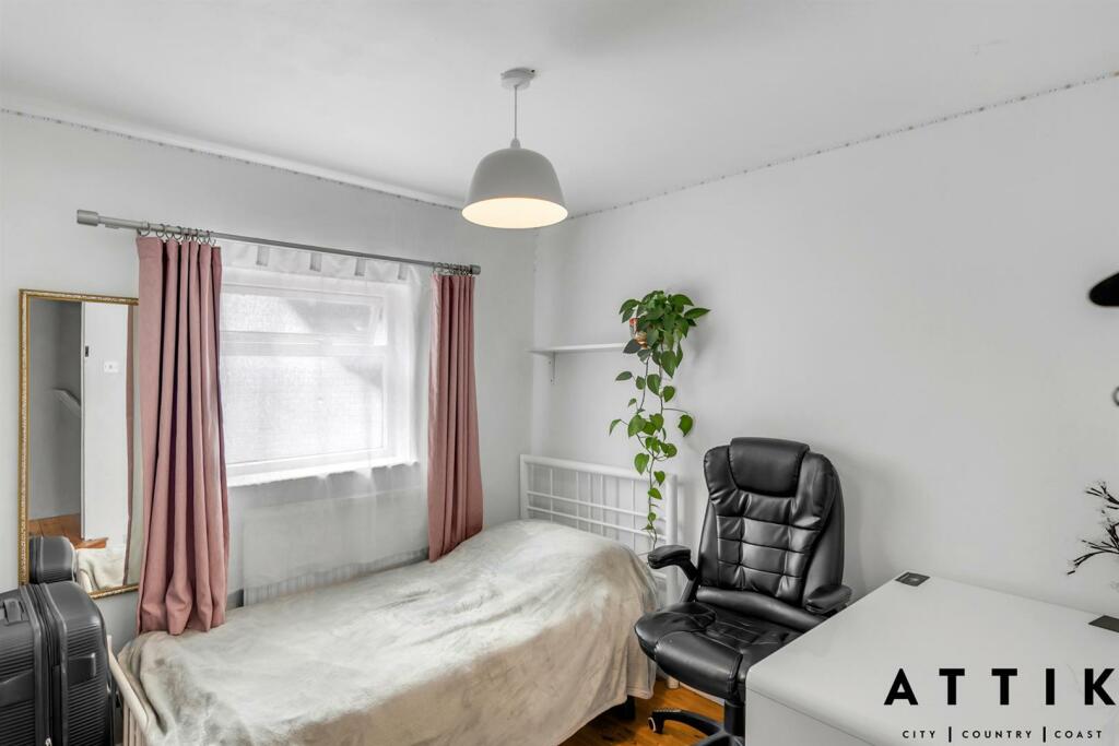 92 London Road, Halesworth, IP19 8LS (3).jpg