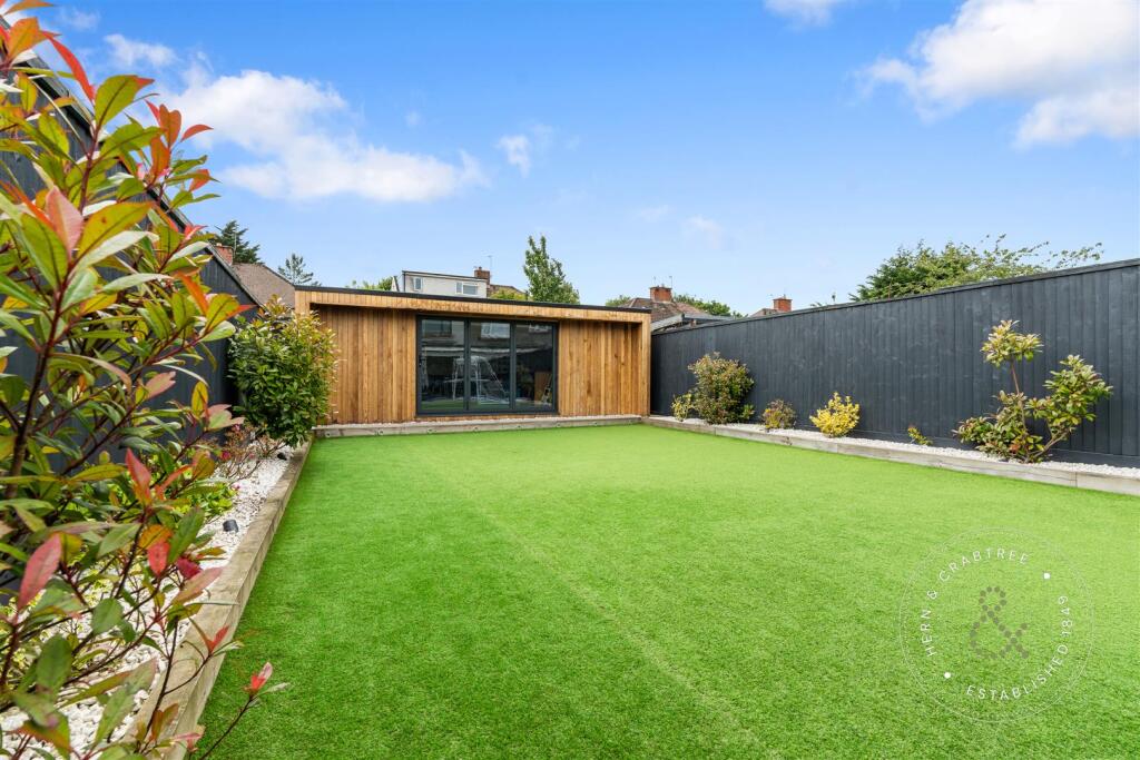 St Asaph Close, HernCrabtree (16).jpg