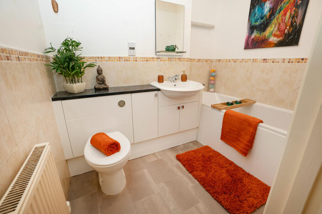 CowWynd_Bathroom_1