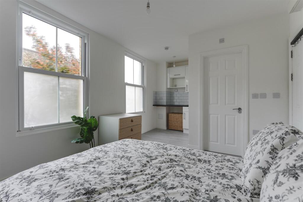 1-3 Chatsworth Road (Studios)-18.jpg