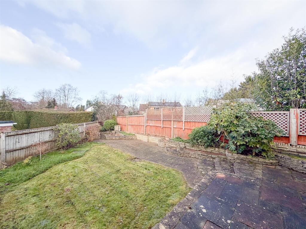 Lawson Glade, Cheltenham GL53 9HL