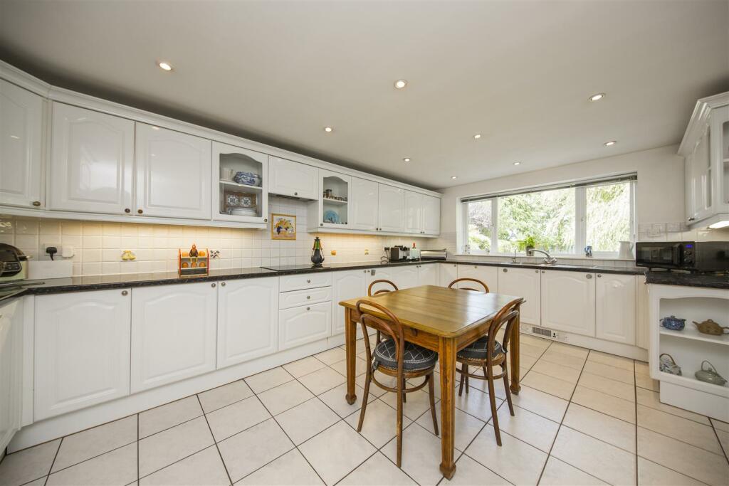 Kitchen Breakfast Room