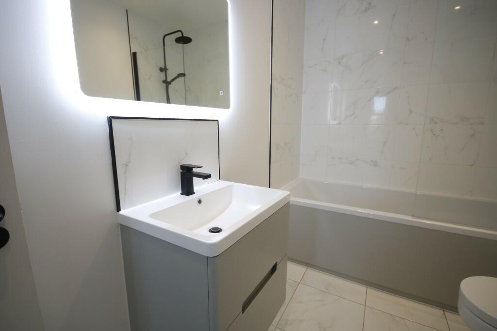 Modern Bathroom