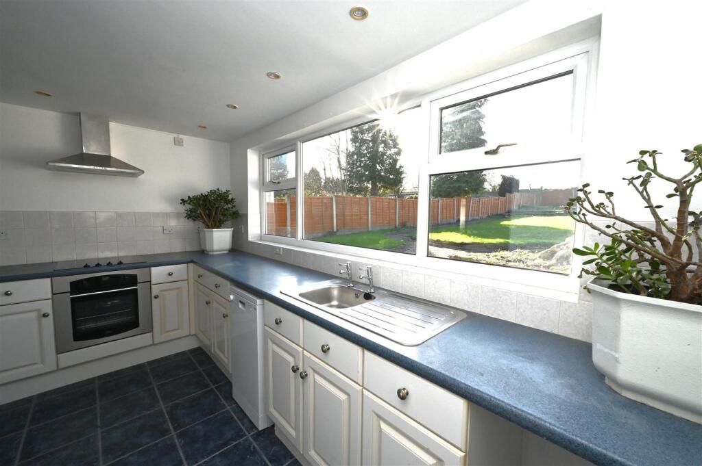 kitchen 4.JPG