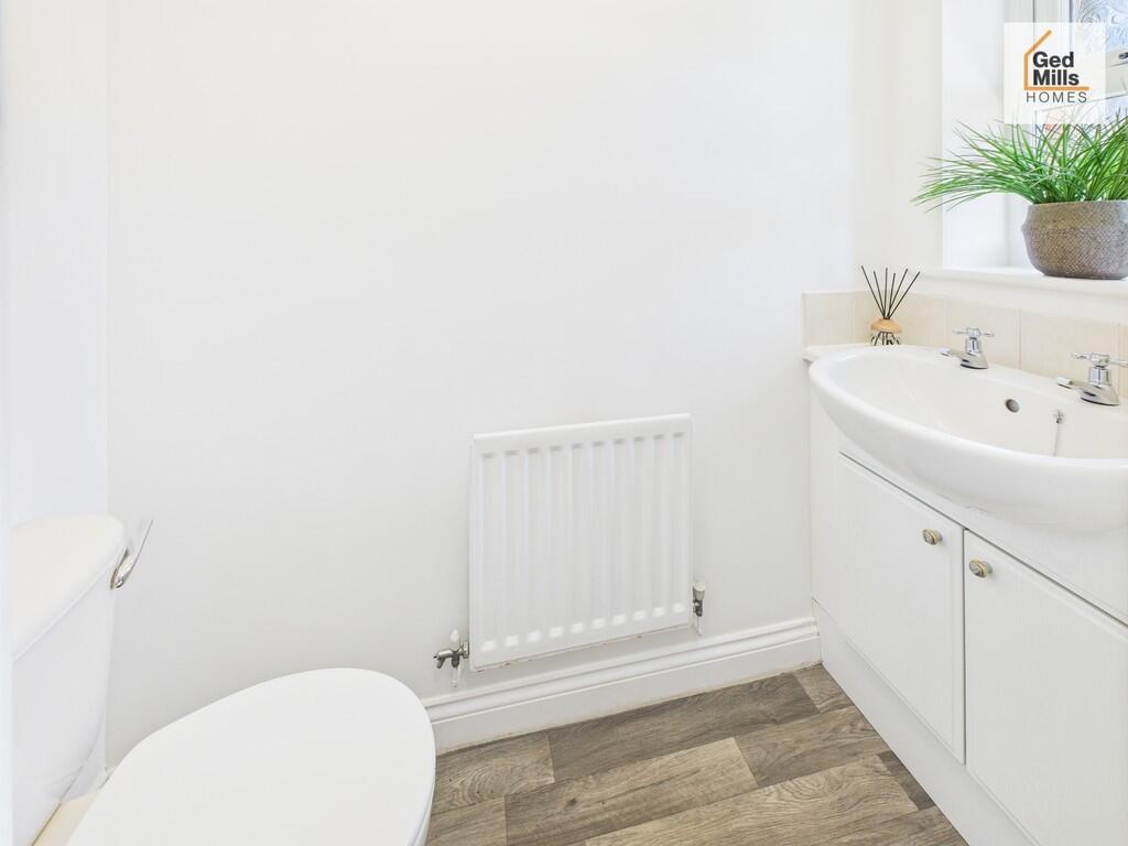 CAM04261G0-PR0073...