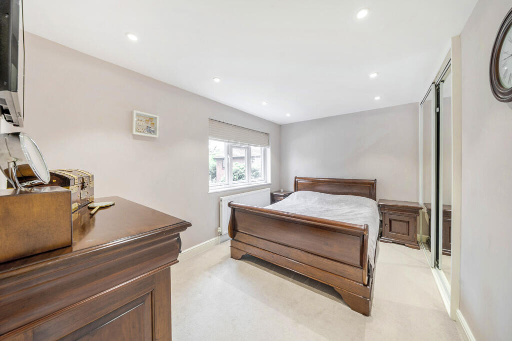 1309622-28-684838...