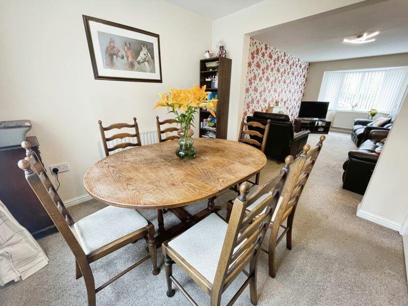 Through Lounge/Dining 