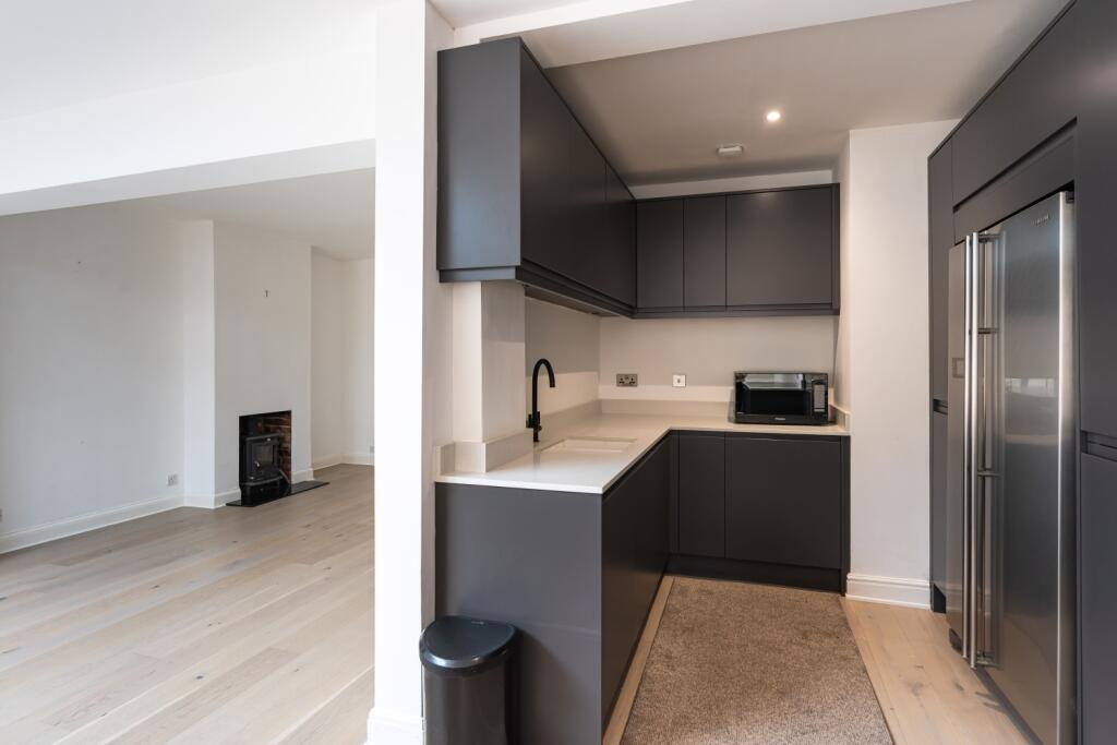 25 Highfield Avenue-02074