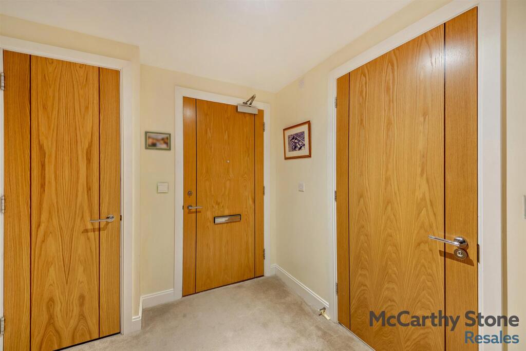 8673424-interior11-800.jpg