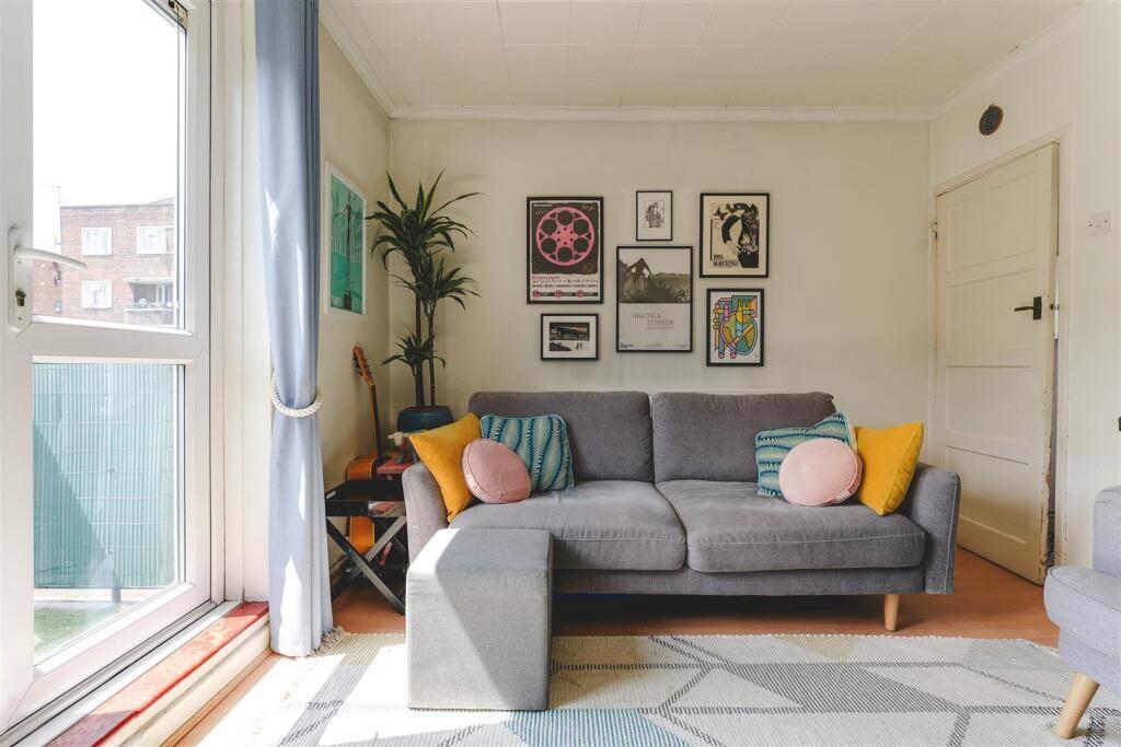 253007_33987877_I...