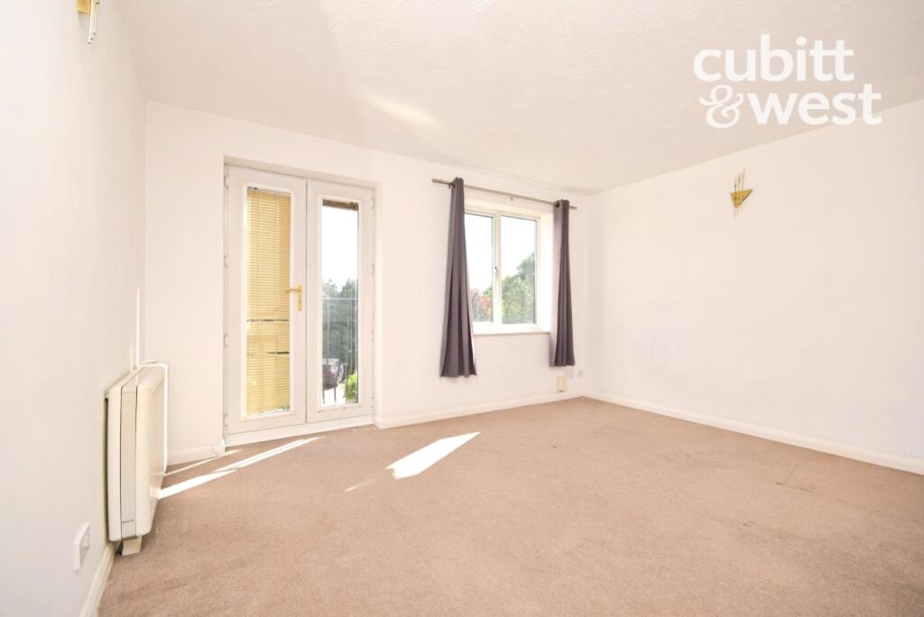 Lounge/Juliette B...