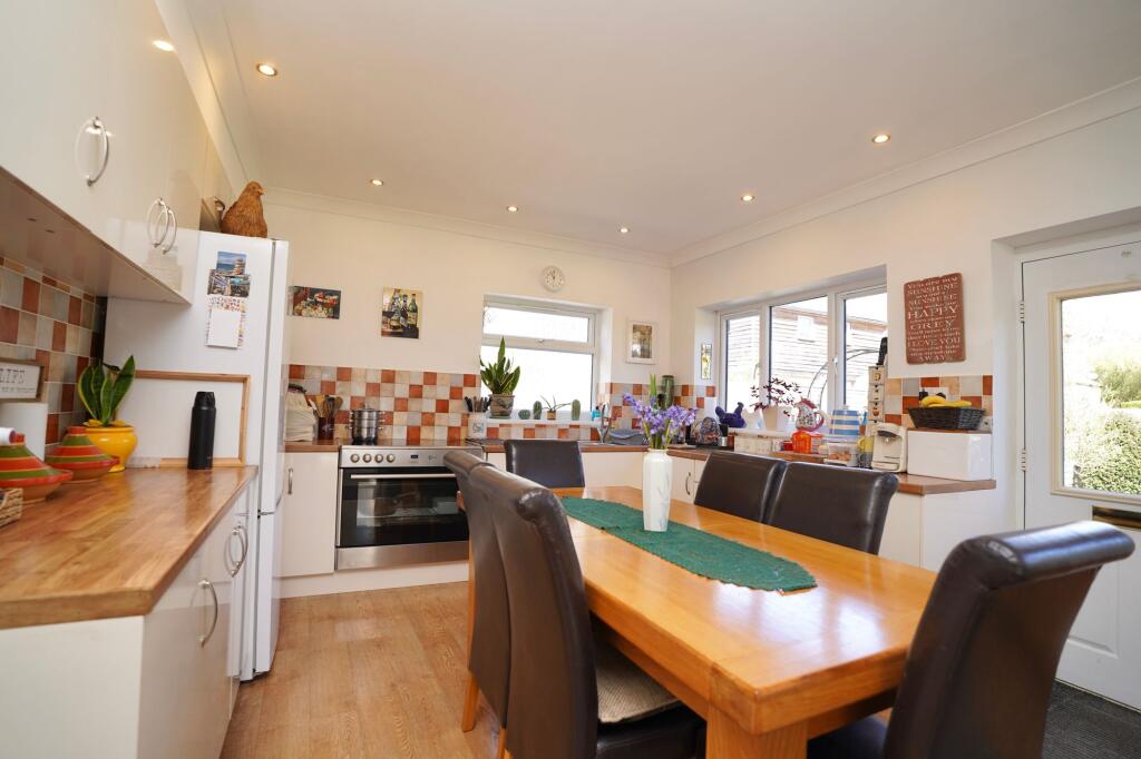 KItchen Dining Area