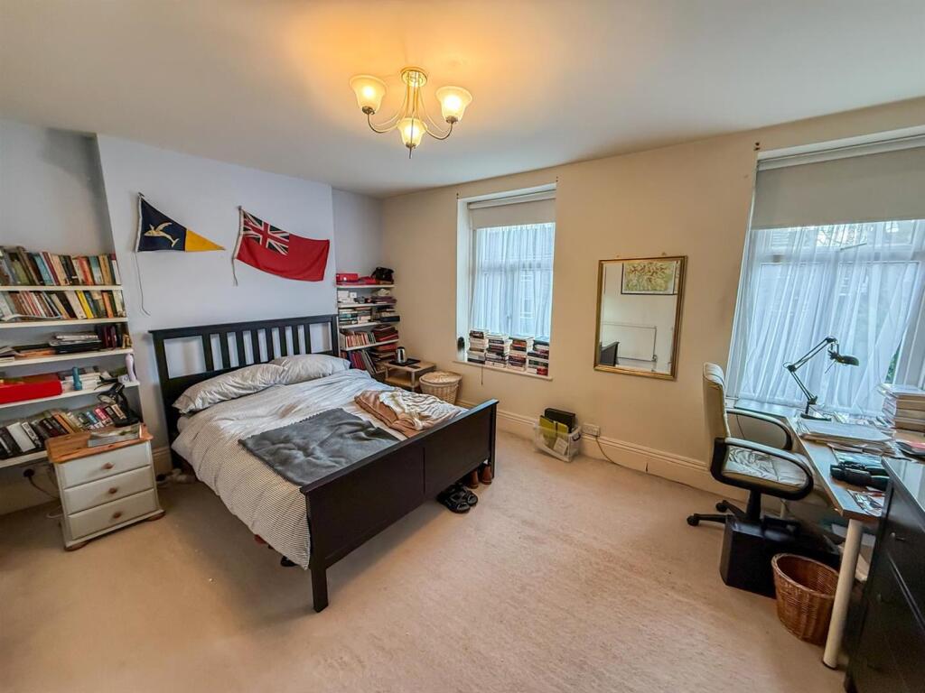 WhatsApp Image 2025-12-17 at 15.57.52.jpeg